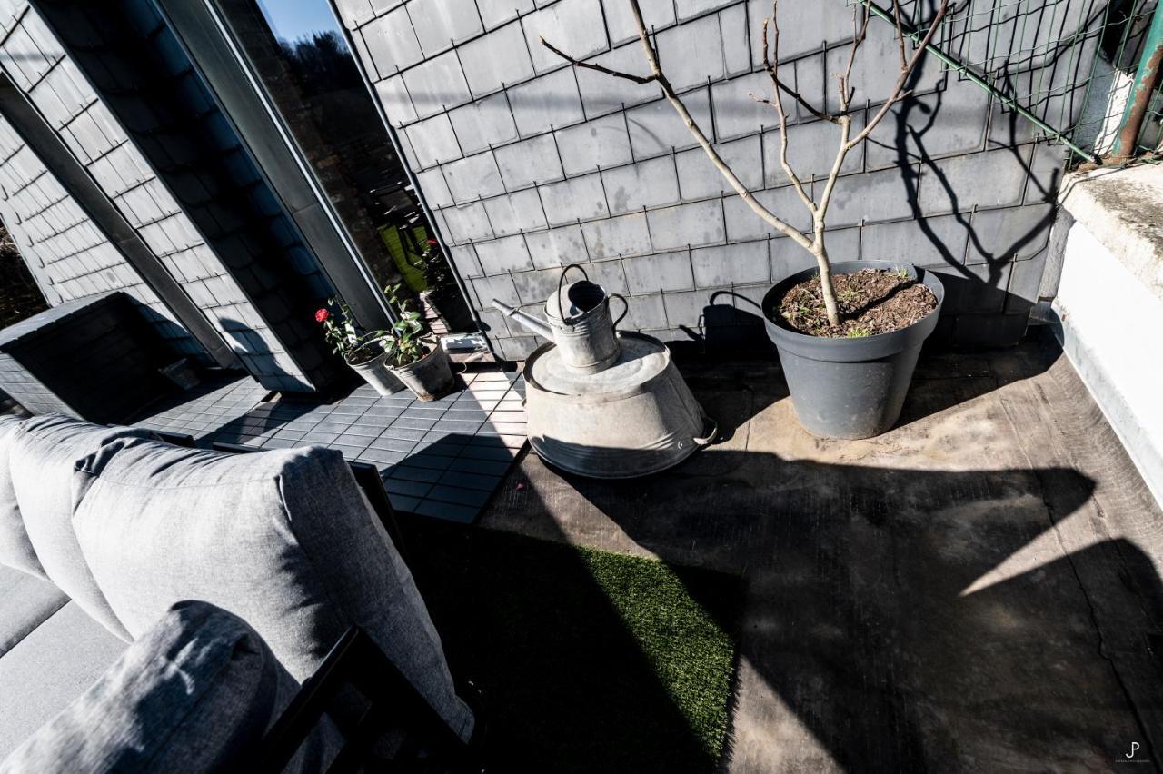 Les 3 Chapeaux Dinant 6P Les Canotiers 4P Avec Terrasse Le Melon 2P Sans Terrasse Exterior photo