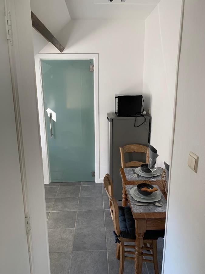 Les 3 Chapeaux Dinant 6P Les Canotiers 4P Avec Terrasse Le Melon 2P Sans Terrasse Exterior photo